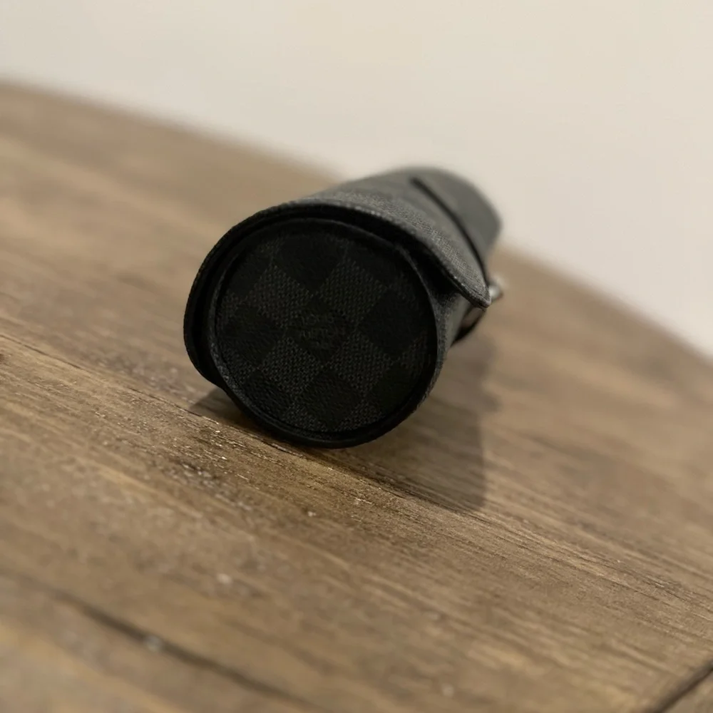 Authentic Louis Vuitton Damier Watch holder - Picture 5 of 9